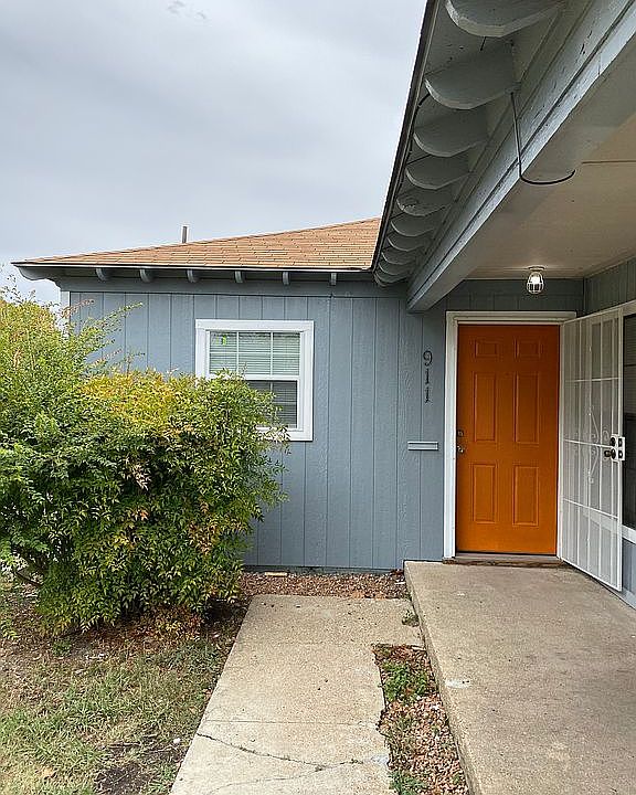 1st image of 909 W Dean Ave
