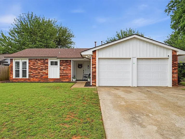 10316 Glascow Dr — Photo 1