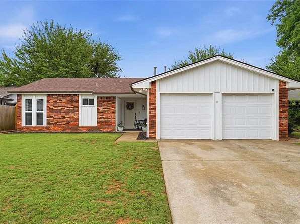 10316 Glascow Dr, Yukon, OK 73099