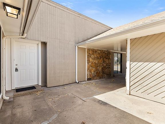 3rd image of 8212 NW 6th St