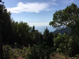 93 Maplehill Ct, Whitethorn, CA 95589