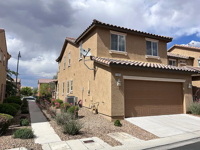 3185 Mist Effect Ave — Photo 3