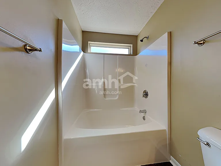 6908 Lucia Dr — Photo 12