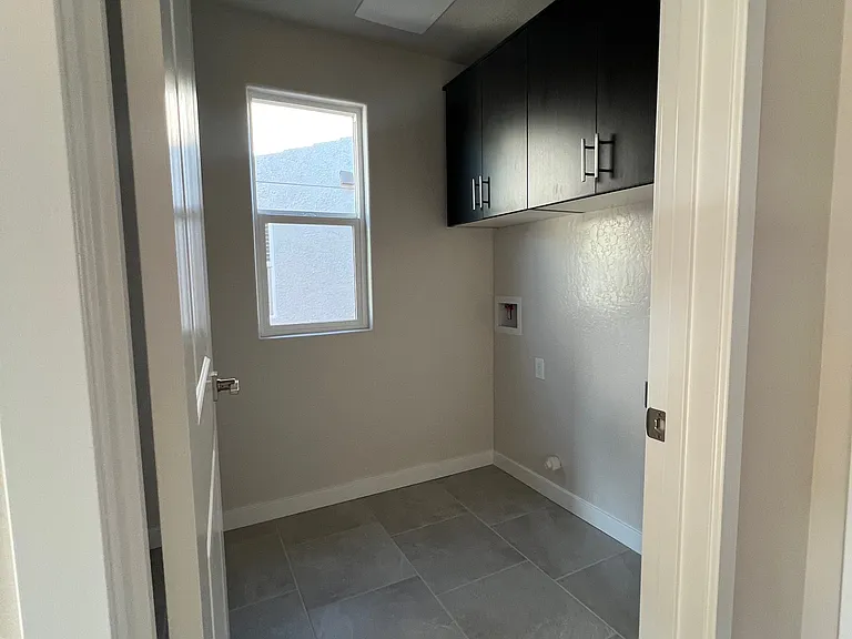 2884 E Escarpa Dr — Photo 8