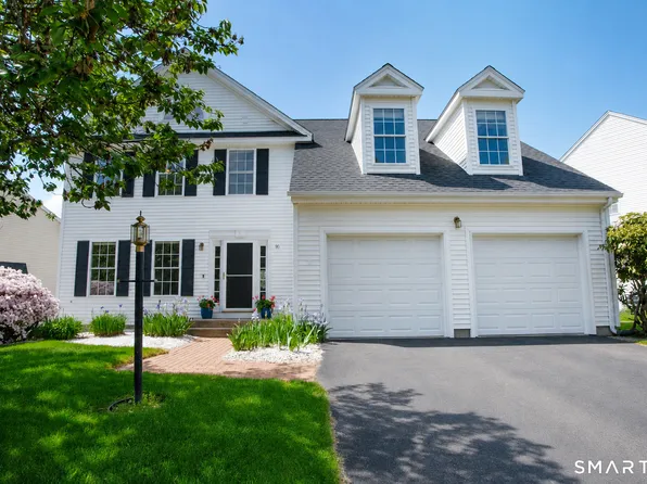 90 Fox Hollow #90, Avon, CT 06001