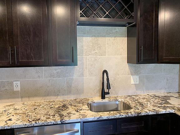 2nd image of 7500-7534 Penn Bridge Ct #7514