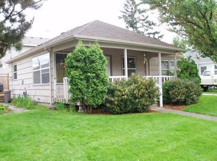 9142 SE Morrison St, Portland, OR