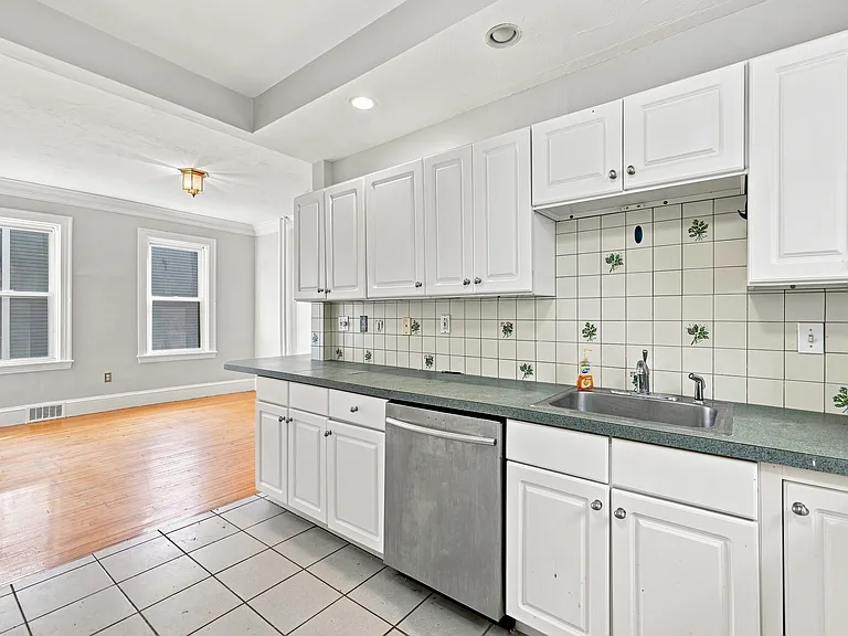 147 Murdock St #1 — Photo 1