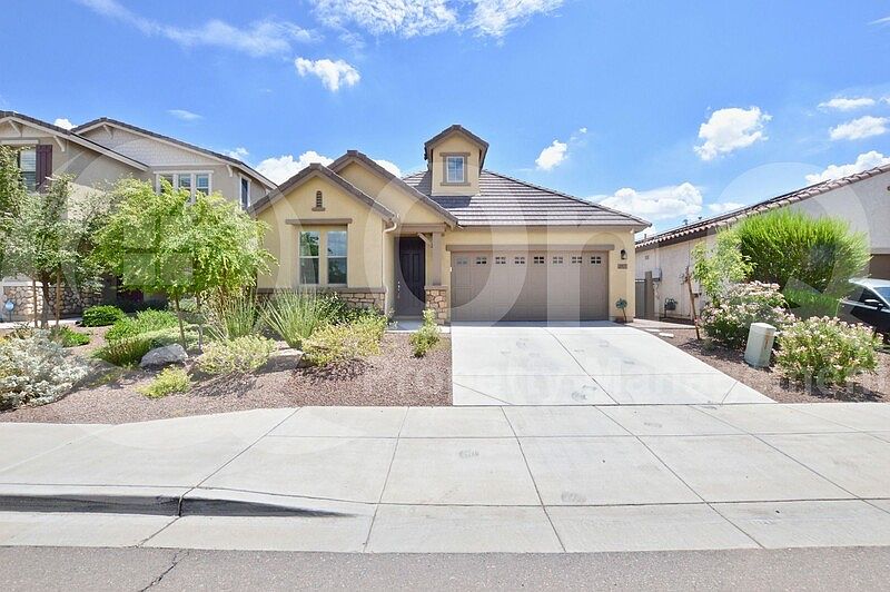 1st image of 10137 W Los Gatos Dr