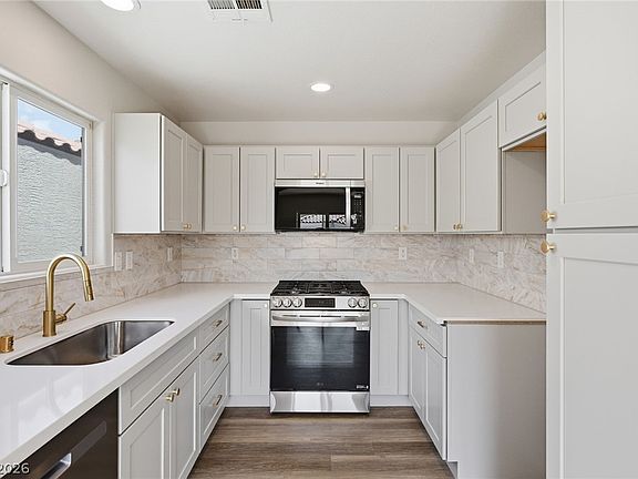 5th image of 10478 Perfect Parsley St