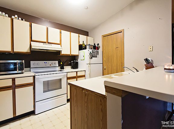 2nd image of 1321 Cunat Ct APT 2C