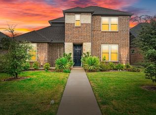 44 River Oaks Blvd, Waxahachie, TX 75165