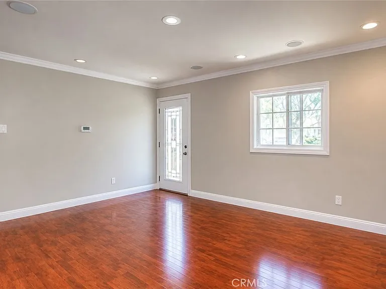 7021 Geyser Ave — Photo 4