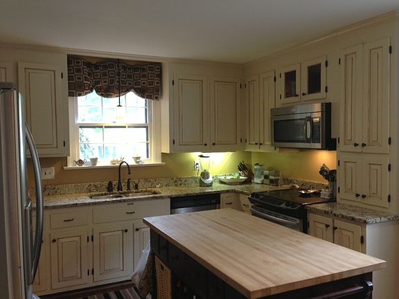 3rd image of 2030 Teddington Dr