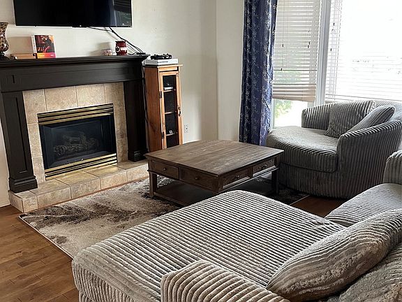 2nd image of 404 Petterson Drive