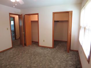 118 N 16th St, Chesterton, IN 46304
