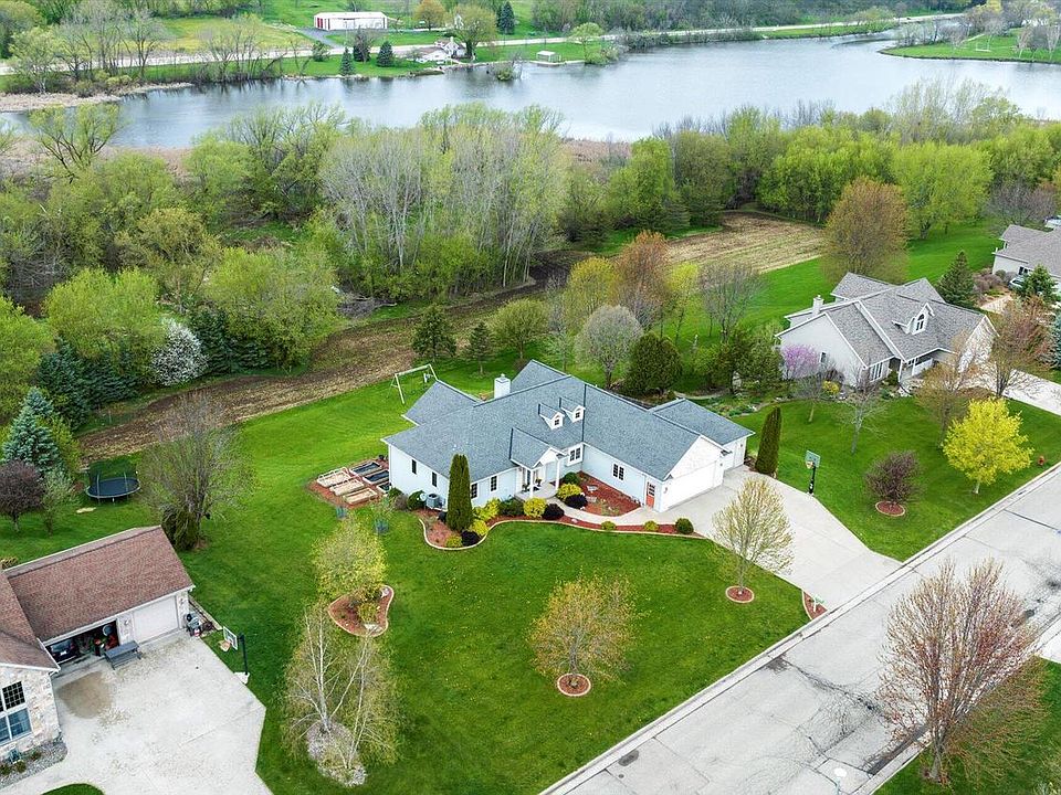 1st image of 877 Green Bay DRIVE