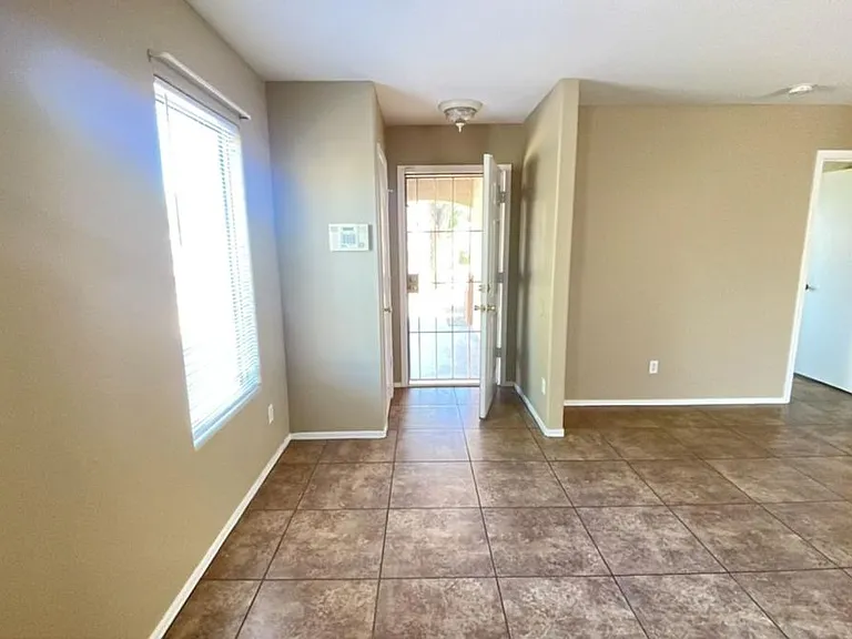 7381 W Palo Verde Dr — Photo 2