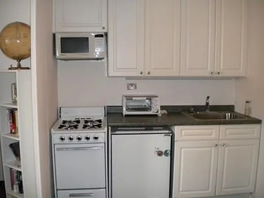 Rented by Prestigious International | media 32