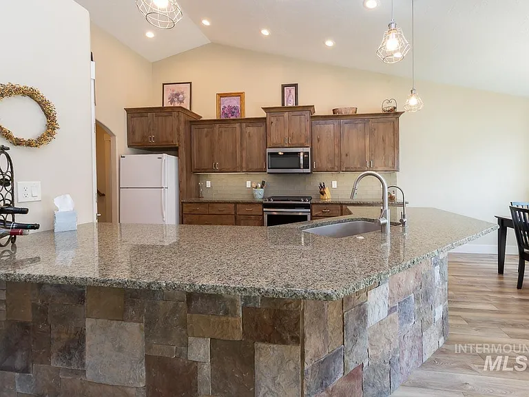 2119 W Pine Creek Dr — Photo 5