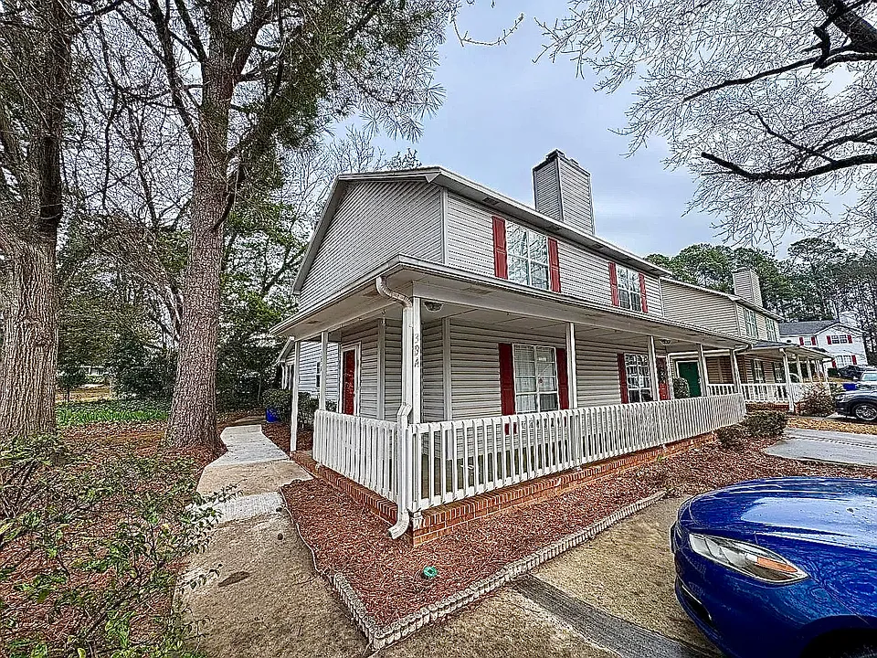 39 Huntsfield Dr