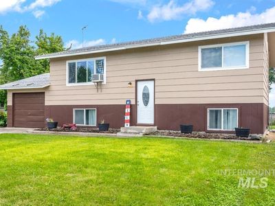 709 E Cherry St, New Plymouth, ID, 83655