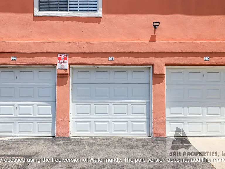 409 E Utica Ave #B21 — Photo 17