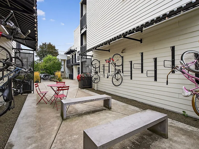 Tabor Terrace — Photo 10