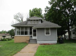 419 N Beaumont Rd, Prairie Du Chien, WI 53821