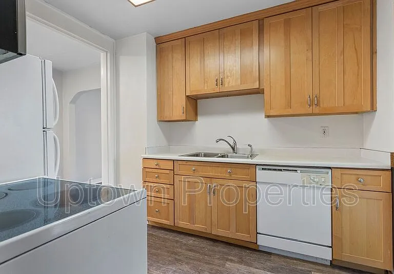 927 N Watts St #UNITA — Photo 13