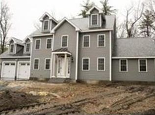 8 Harbor Trace Rd, Townsend, MA 01469
