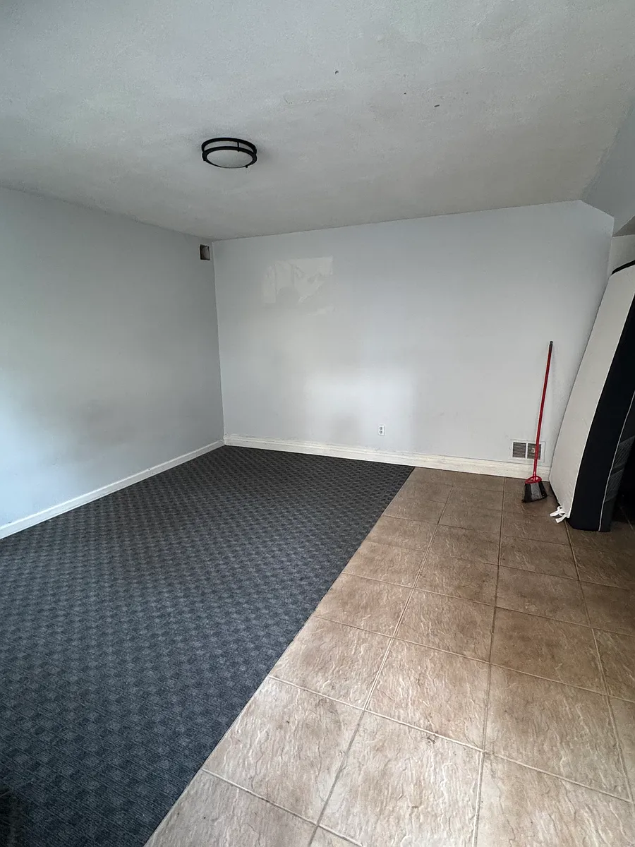 Building Photo - 187 Ada Dr #2