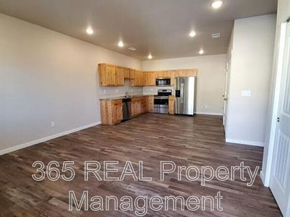 2nd image of 1689 Westward Pl #8
