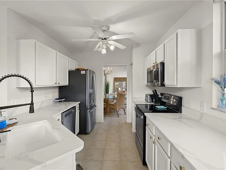 9050 Las Maderas Dr #101 — Photo 3