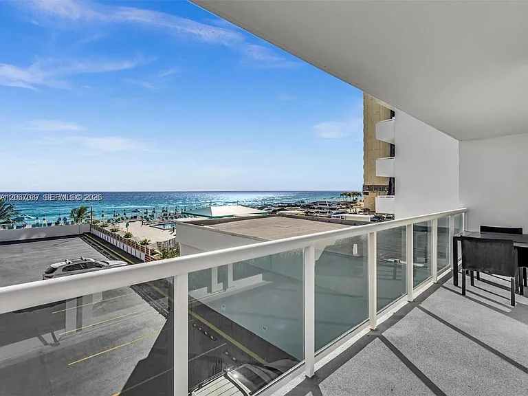3140 S Ocean Dr #206 — Photo 21
