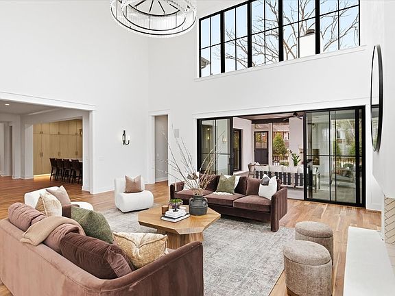 30th image of 818 Brentview Dr