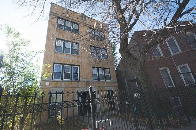 1st image of 2432 N Linden Pl APT 206