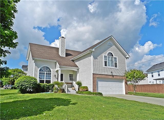 1st image of 101 Parkwood Ln