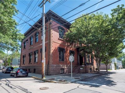 11 Willow St APT 5, Newport, RI, 02840