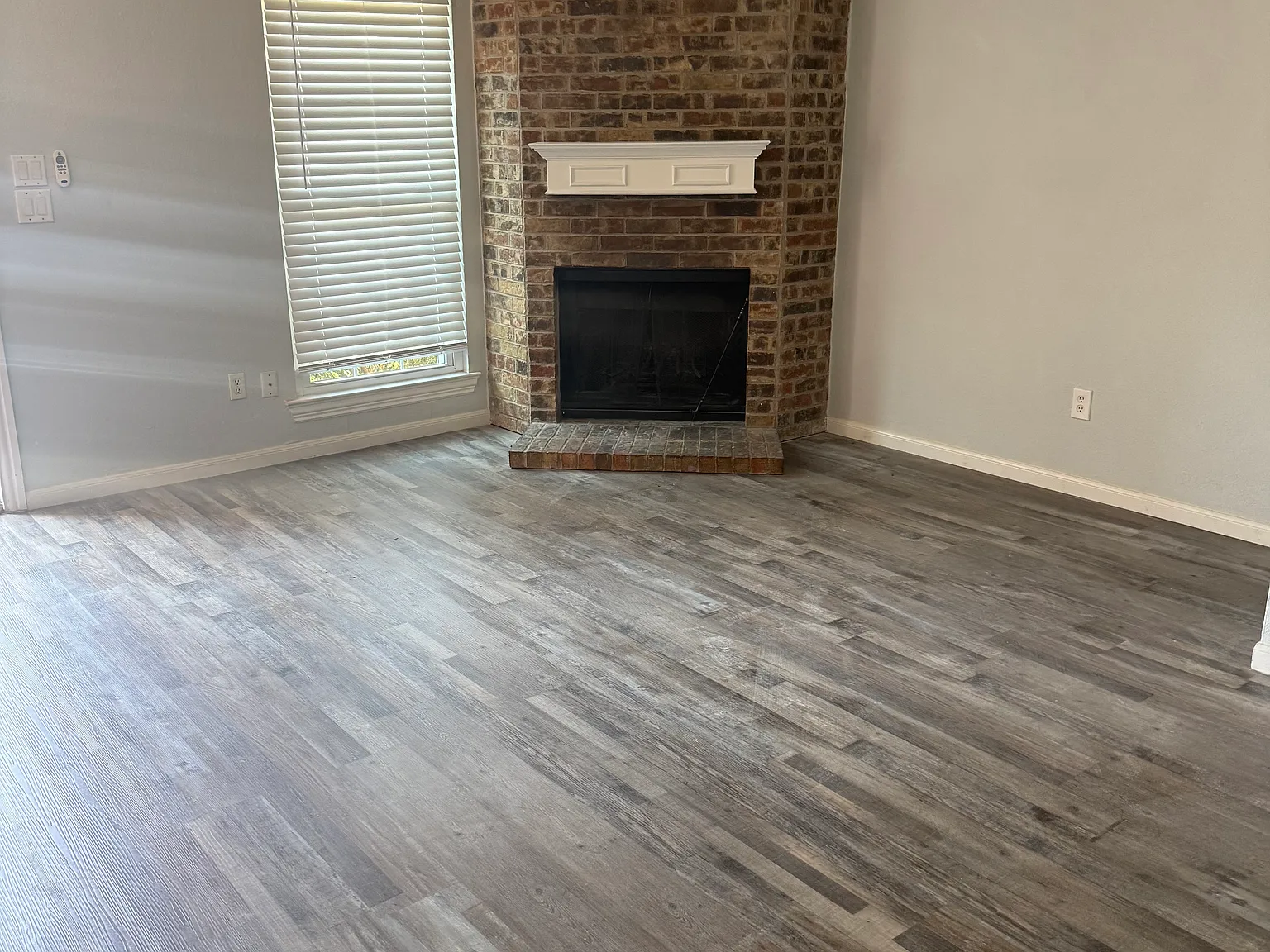 1 bed, 832 sqft, $1,650 — Photo 3