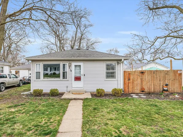 210 North St, Fisher, IL 61843