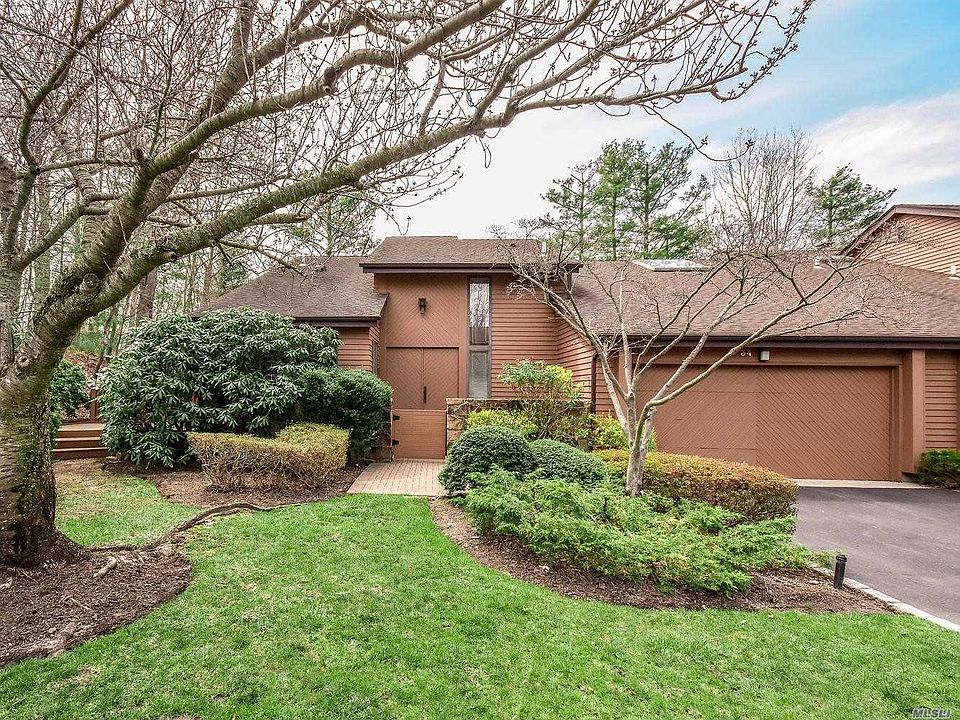 1st image of 34 Aerie Ct