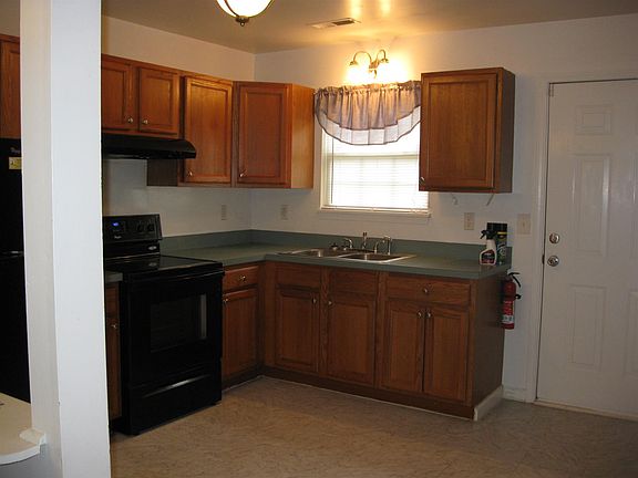 4th image of 304 Rainwood Ct