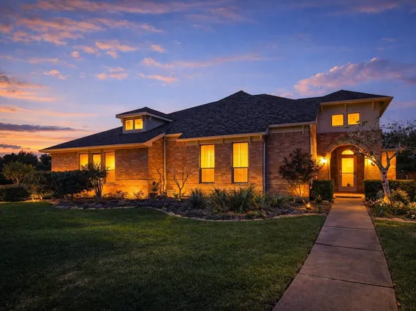 835 Lake Grayson Dr, Katy, TX 77494