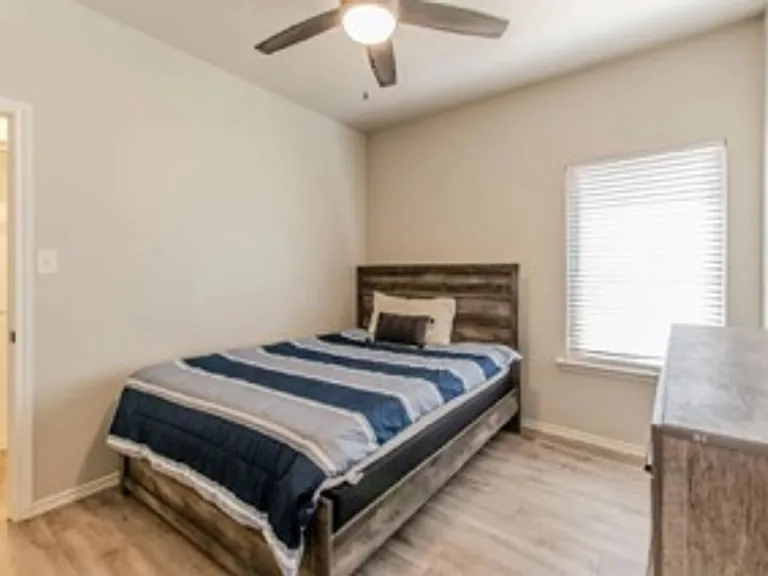 2415 Quitman Ave #B — Photo 9