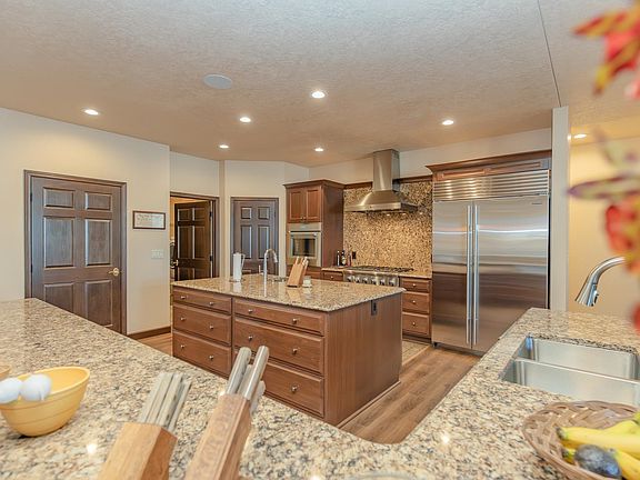 5th image of 49491 Oak Tree Ln