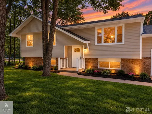 470 E Taunton Ave, West Berlin, NJ 08091