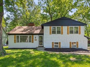 9731 Mission Rd, Overland Park, KS 66206