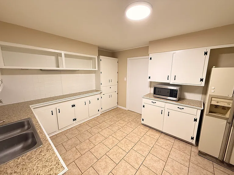706 Hancock Ave — Photo 15