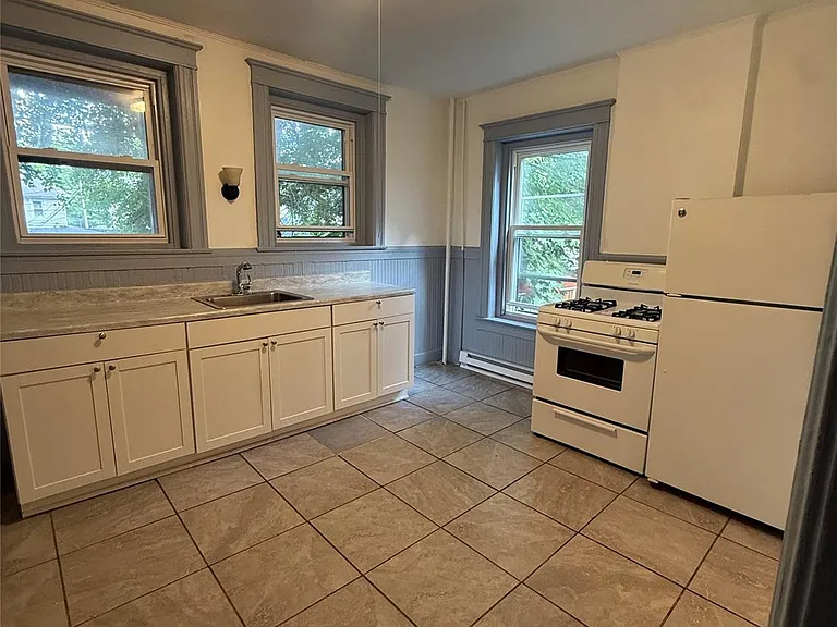 76 S Hamilton St #2 — Photo 2